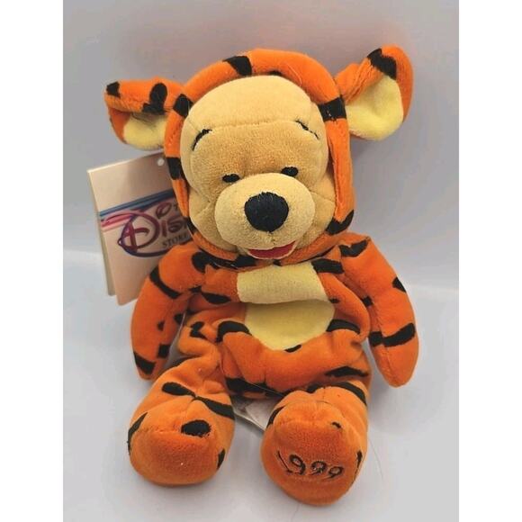 1999 Mini Bean Winnie The Pooh Bear As Tigger The Disney Store w Tag BB28 - Picture 2 of 6